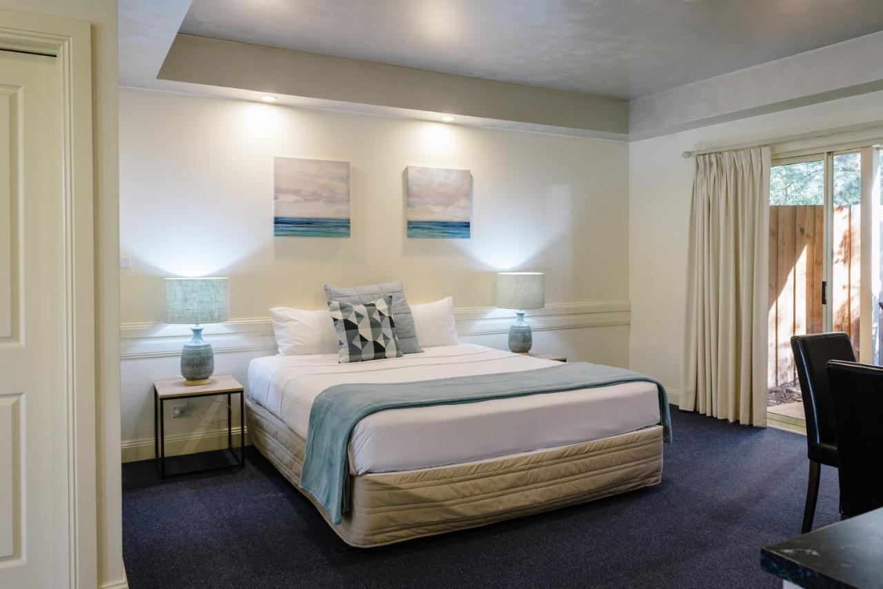 Fairways Resort Rosebud Bagian luar foto